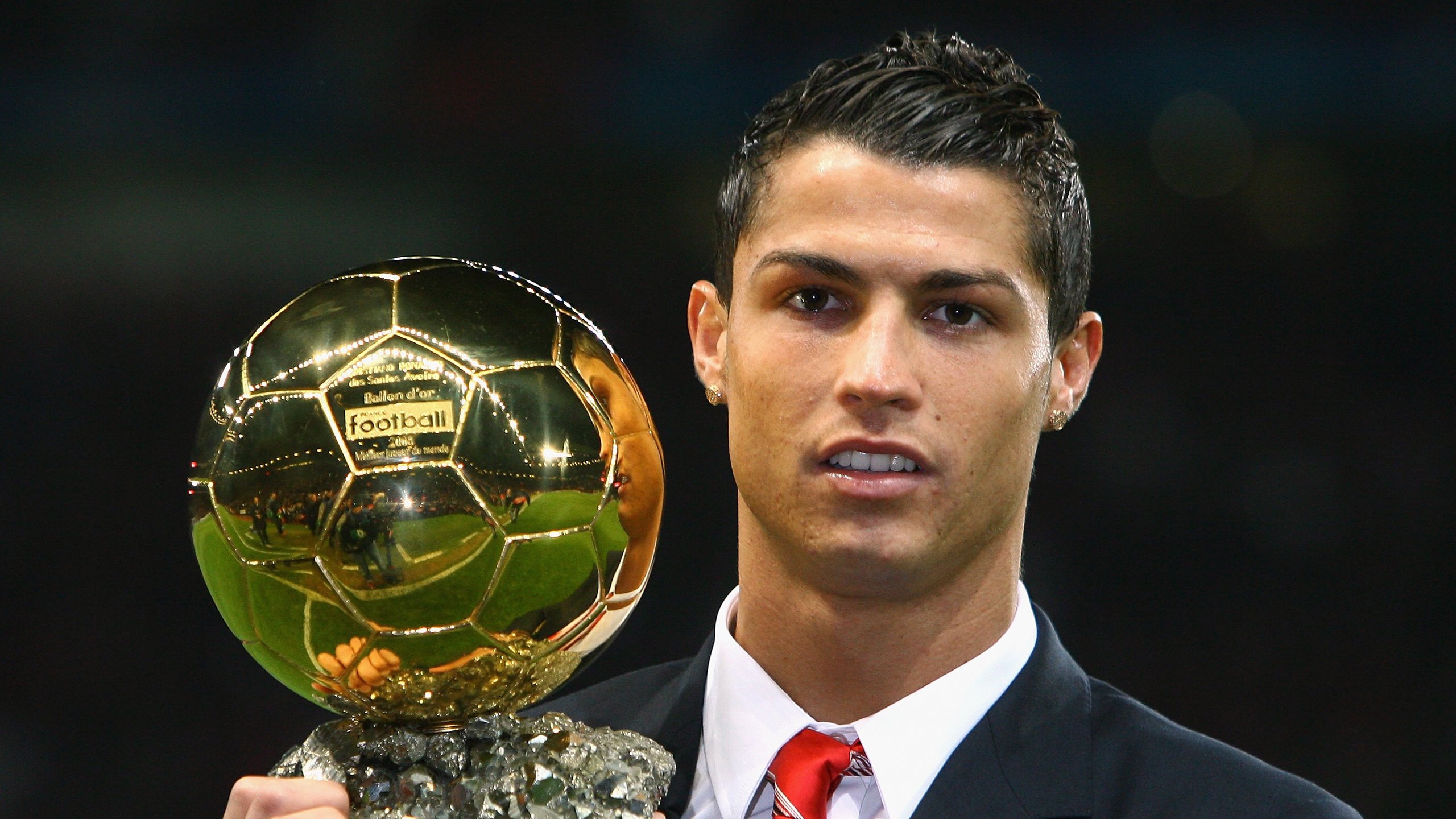 巴斯托尼展现巨星价值，荷兰风暴踏平皇马，新世代足球的崛起宣言